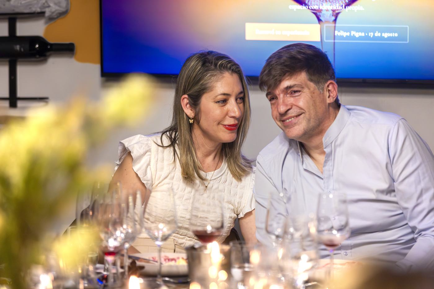 Presentación con pantalla en el entrepiso